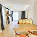 호텔 Bella & 4*