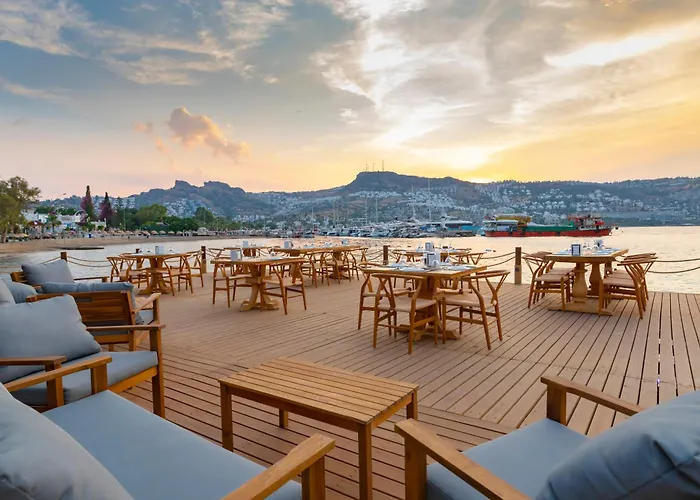 Hotel Bella &