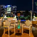 Hotel Bella & 4*